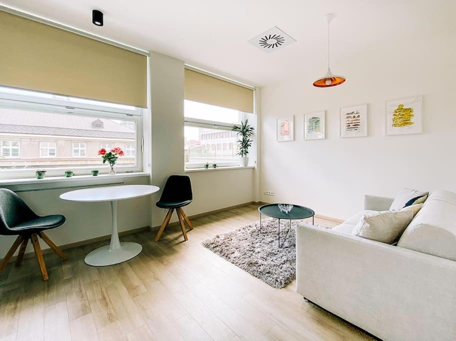 New Studio In Quiet Part Of The City Center Pressburg Exterior foto