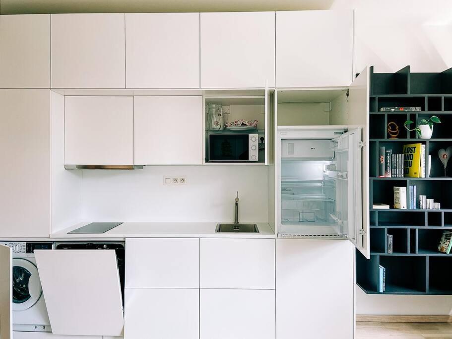 New Studio In Quiet Part Of The City Center Pressburg Exterior foto